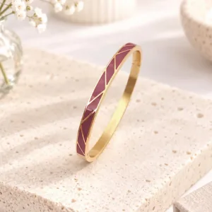Bracelet jonc émaillé bordeaux en acier inoxydable doré motif géométrique