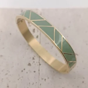 Bracelet jonc en acier doré avec émail vert gris et motifs triangles géométriques pour femme