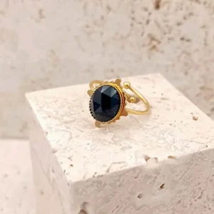 Bague ajustable en acier inoxydable doré avec pierre noire facettée, monture ouverte anti-pincement, bijou élégant pour femme