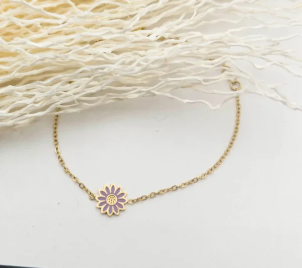 Bracelet enfant marguerite en acier doré avec fleur colorée violet ajustable pour petite fille 4 à 9 ans