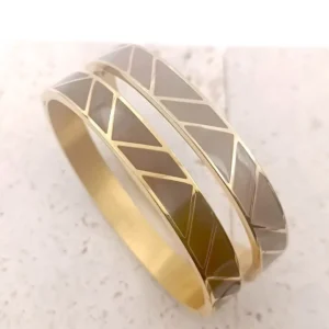 Bracelet jonc doré en acier inoxydable avec motifs géométriques émaillés marron