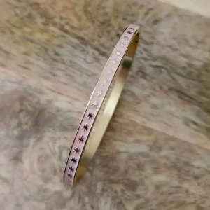 Bracelet jonc rigide en acier doré émaillé rose avec motifs étoiles