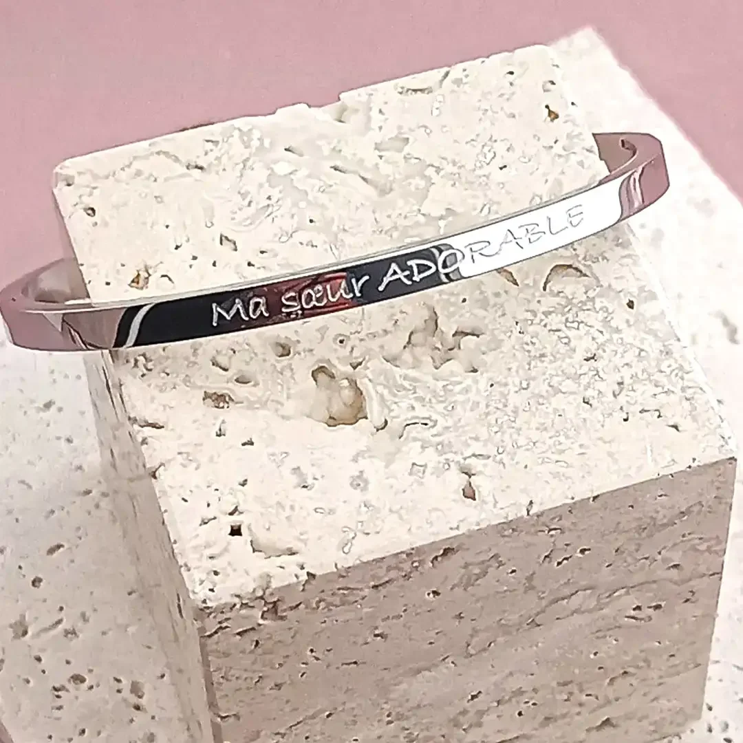 Bracelet jonc en acier argenté personnalisé avec gravure « Ma sœur adorable », bijou élégant pour offrir à sa sœur