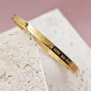 Bracelet jonc en acier doré gravé Je connais mes limites c’est pourquoi je vois au-delà, bijou message inspirant et élégant
