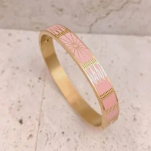 Bracelet jonc rigide en acier inoxydable doré avec motif géométrique noir gravé et émaillé,