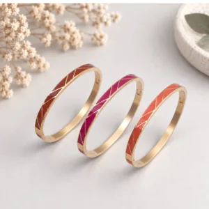 Bracelets joncs émaillés femme bordeaux rouge corail et prune en acier doré