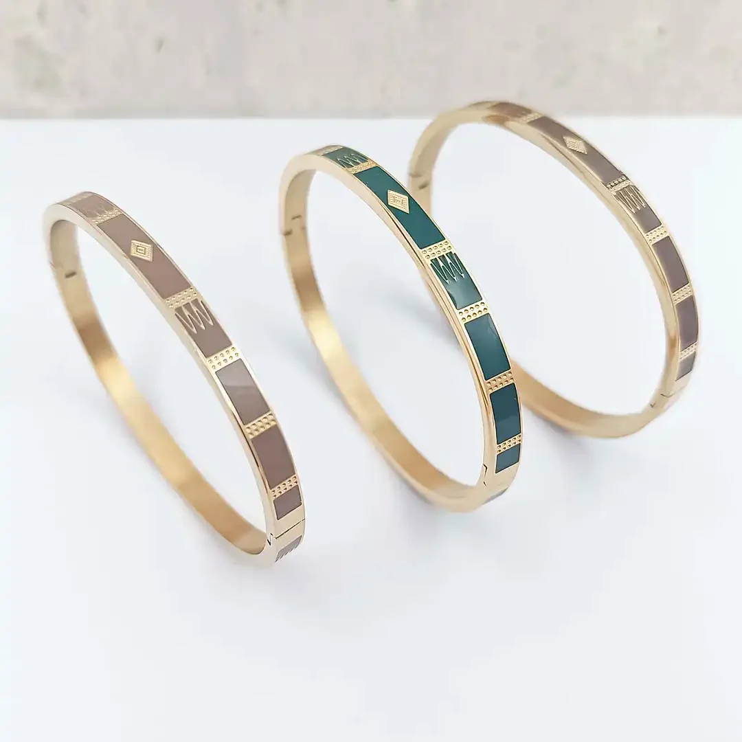 Bracelet jonc en acier émaillé couleur au choix Marron beige, marron foncé ou vet foncé