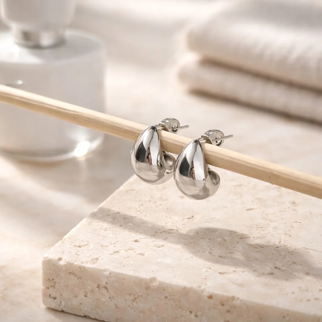 Boucles d’oreilles créoles goutte bombée en acier inoxydable argent poli brillant