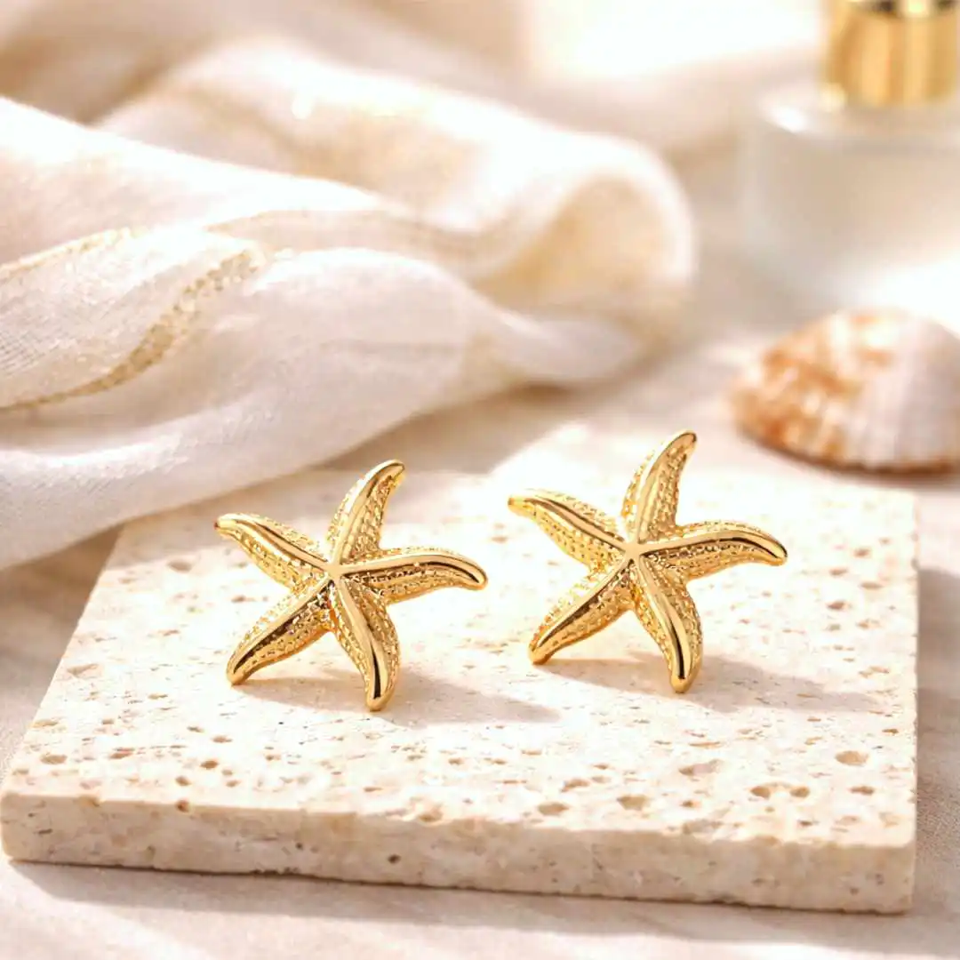 Boucles d’oreilles étoile de mer en acier inoxydable doré résistantes à l’eau pour femme