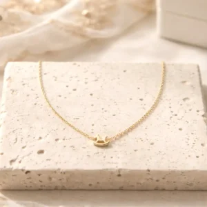 Bracelet fin enfant acier doré cheval blanc cadeau fille