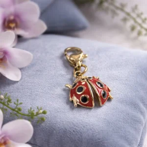 Charm coccinelle rouge et doré en acier inoxydable avec émail, porte-bonheur élégant pour bracelet personnalisé