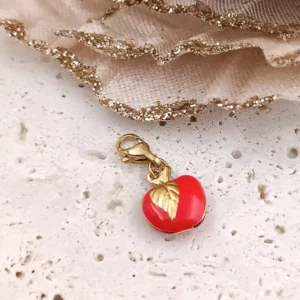 Charm pomme rouge en acier doré brillant avec feuille dorée et fermoir mousqueton, pendentif fruit élégant pour bracelet ou collier