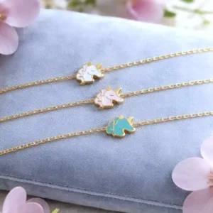 Bracelet enfant licorne en acier inoxydable doré avec motif coloré pour petite fille de 4 à 10 ans
