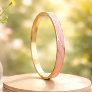Bracelet jonc émaillé rose clair en acier inoxydable doré