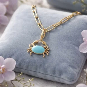Charm crabe bleu et doré en acier inoxydable avec émail, bijou été mer pour bracelet personnalisé