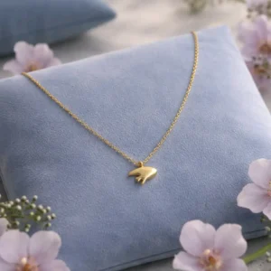 collier acier femme poisson doré pendentif fin minimaliste