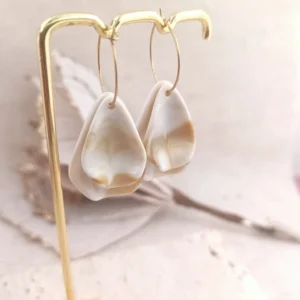 Boucles d'oreilles créoles pendentif résine beige crème acier inoxydable