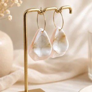 Boucles d'oreilles créoles pendentif résine rose pâle acier inoxydable