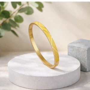 bracelet jonc acier émaillé jaune doré femme motif géométrique triangle