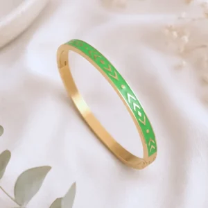 Bracelet jonc femme acier inoxydable doré émaillé vert anis à motifs géométriques