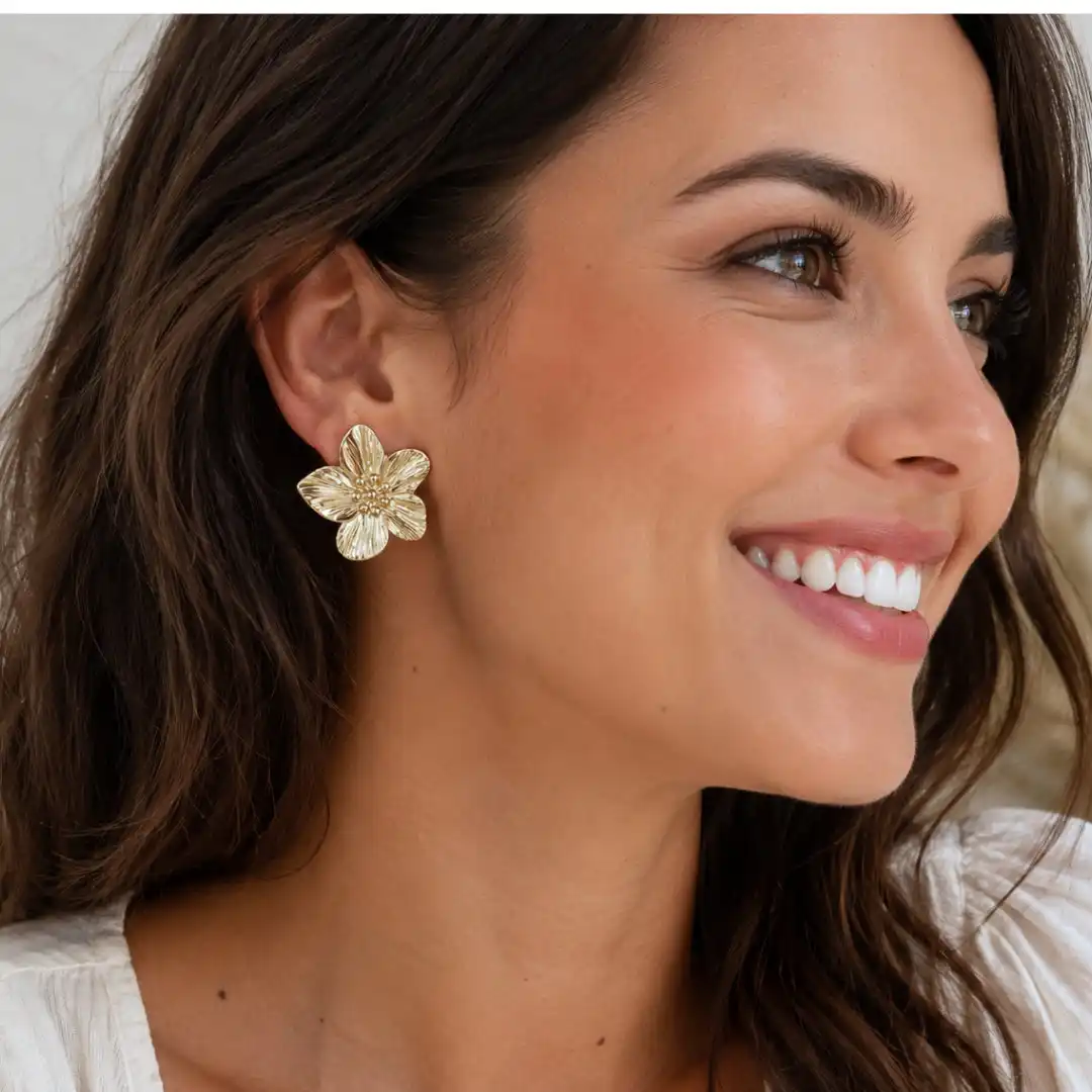 Boucles d'oreilles fleur dorées en acier inoxydable femme