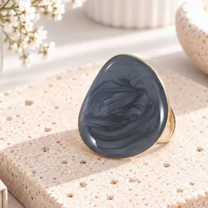 Bague acier émaillée ajustable gris nacré, forme ovale bombée